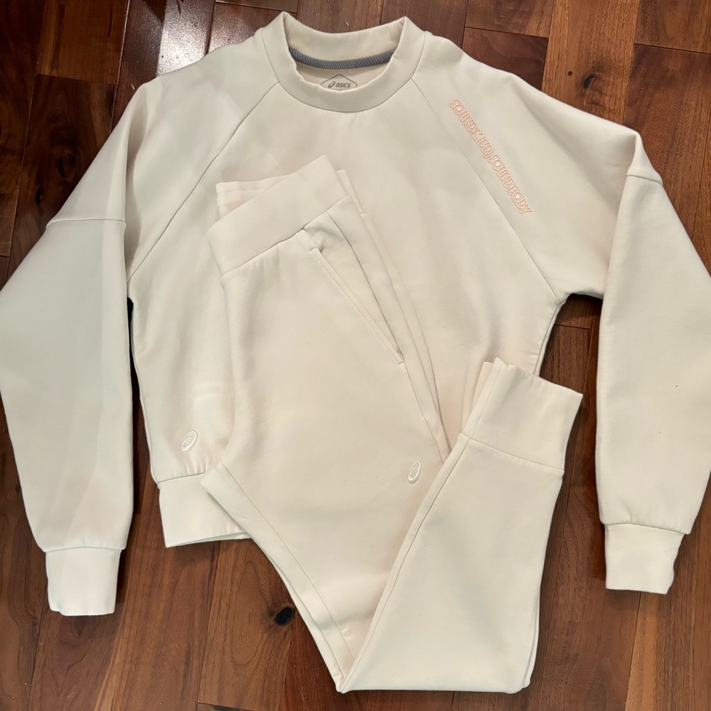 ASICS WOMEN'S TECH KNIT CREW TOP and PANT SET Size XS in Birch